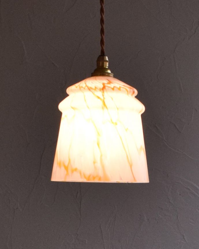 ペンダントライト 照明・ライティング 日中も絵になるインテリア、アンティークシェードペンダントライト(コード・シャンデリア電球・ギャラリーなし)。1つでも存在感たっぷり。(k-1766-z)