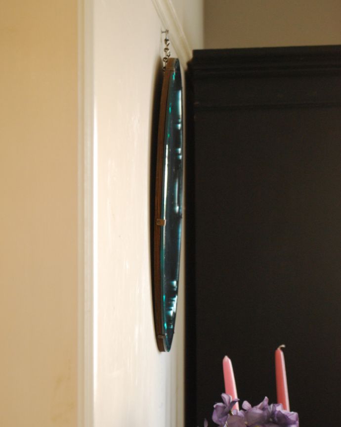 アンティーク カッティングミラー アンティーク雑貨 英国から到着したアンティーク、ドットがかわいい可愛いカッティングミラー。アンティークのミラーは重みがあります。(k-1792-z)