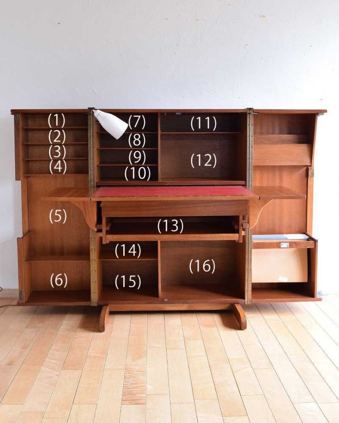 アンティークのデスク・書斎机　アンティーク家具　ホームオフィス社のデスクキャビネット、多機能なイギリスのヴィンテージ家具。仕事のファイル、楽譜などの趣味のものまで、書類がすっきり整理整頓できます。(k-1795-f)