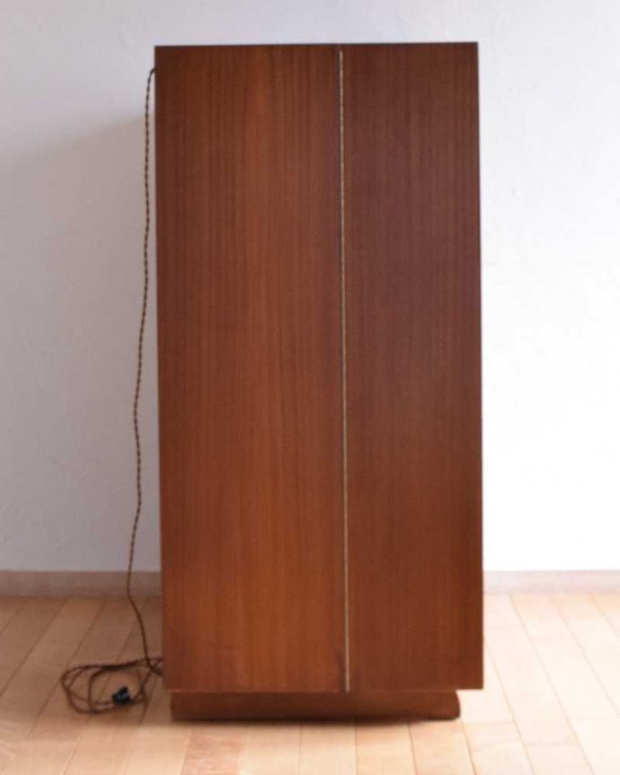 アンティークのデスク・書斎机　アンティーク家具　ホームオフィス社のデスクキャビネット、多機能なイギリスのヴィンテージ家具。サイドから見ても美しい木目。(k-1795-f)