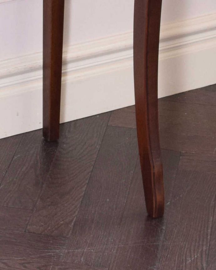 アンティークのテーブル アンティーク家具 英国輸入のアンティーク家具、引き出し付きの美しいコンソールテーブル(マホガニー材)。細い脚先が繊細でステキ。(k-1802-f)