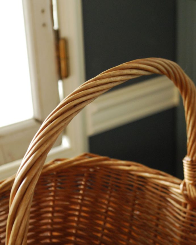 バックからディスプレイまで楽しめるアンティークバスケット(k-1810-z