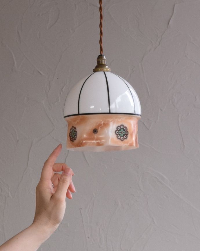 ペンダントライト 照明・ライティング 海外らしいデザインのアンティークペンダントライト(コード・シャンデリア電球・ギャラリーなし)。キッチンカウンターやダイニングテーブル、トイレや玄関などの狭い空間にもオススメです。(k-1900-z)