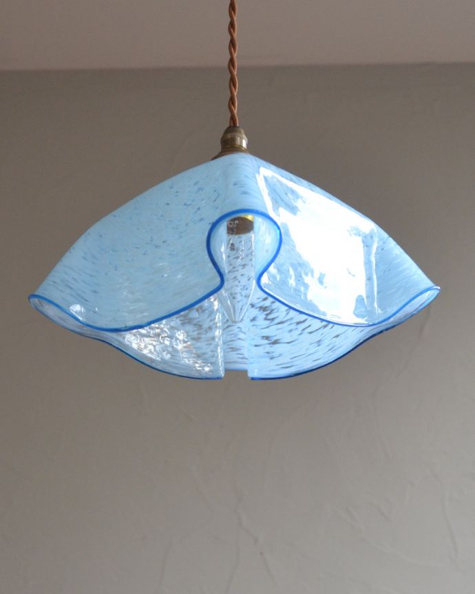 ペンダントライト 照明・ライティング マーブル模様がキレイなアンティーク シェード(コード・シャンデリア電球・ギャラリーA付き)。まるで布の様な柔らかいシルエットも魅力です。(k-2016-z)