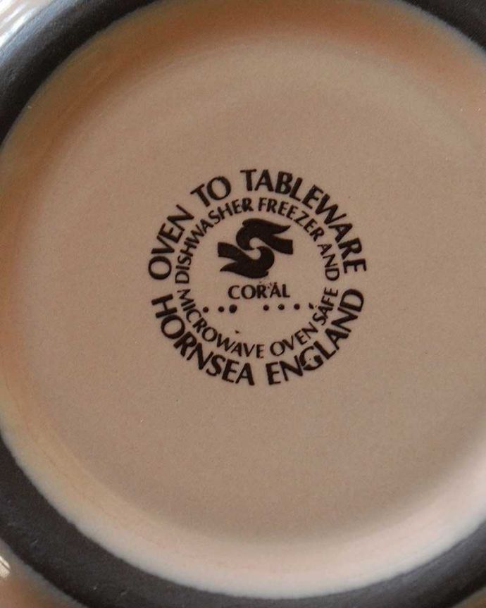 Hornsea（ホーンジー）　アンティーク雑貨　ホーンジー社、HORNSEA CORAL 「コーラル」シリーズ、カップ＆ソーサーセット。裏もキレイな状態です。(k-2120-z)
