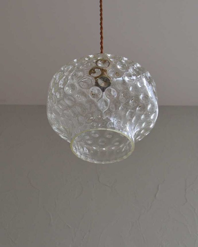 ペンダントライト　照明・ライティング　英国アンティーク照明、宝石のように美しいペンダントライト（コード・シャンデリア電球・ギャラリーなし）。。(k-2187-z)