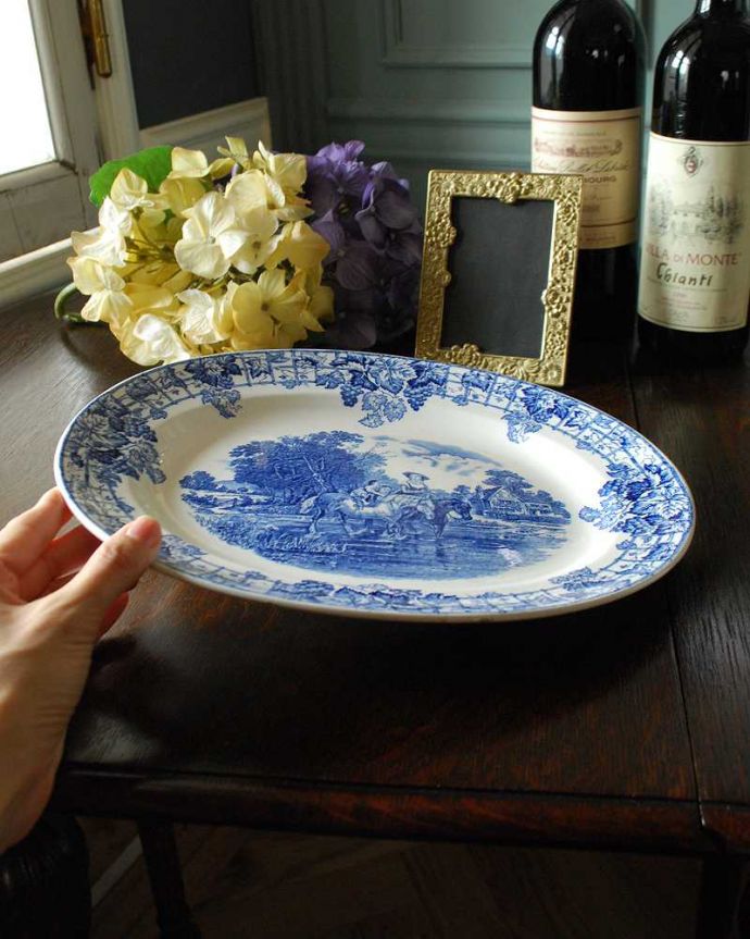 アンティーク 陶磁器の雑貨　アンティーク雑貨　イギリス輸入のアンティークプレート（小）コープランド・スポード（Copeland Spode）。棚に飾ってもいいですし、普段使いにもピッタリ！。(k-2287-z)