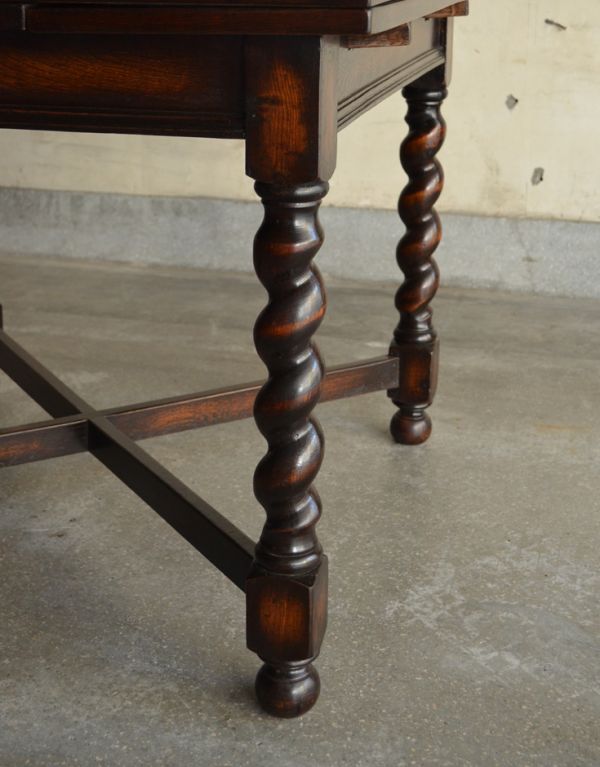 ロイドテーブル　アンティーク家具　伸張式のアンティーク英国家具、ドローリーフテーブル（ダイニングテーブル）。キチンとお直ししました。(k-767-f)