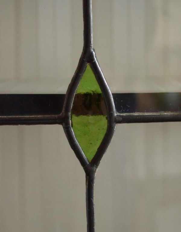 アンティーク家具　アンティークの英国家具、オシャレなガラスキャビネット。ガラスも当時のもの。(k-791-f)