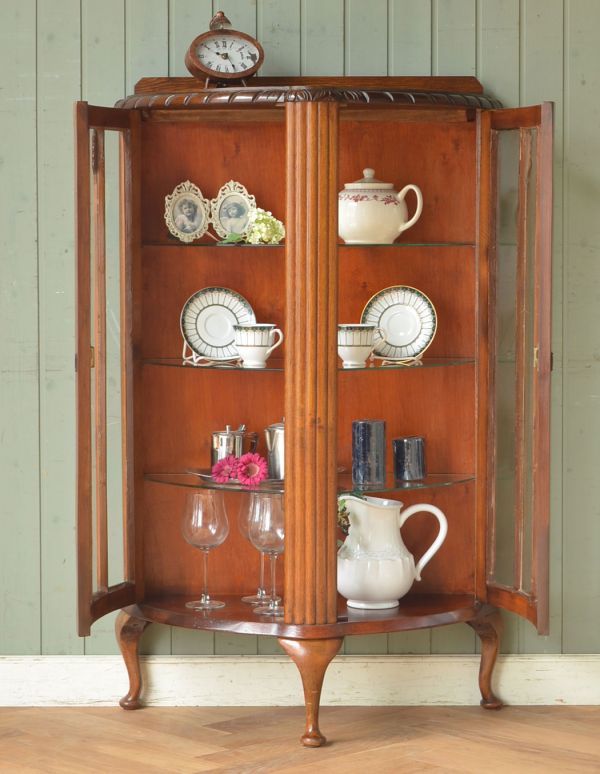 アンティークのキャビネット アンティーク家具 英国テイストのアンティーク家具、素敵なガラスのキャビネット。小ぶりだけど使いやすい2枚扉。(k-796-f-1)