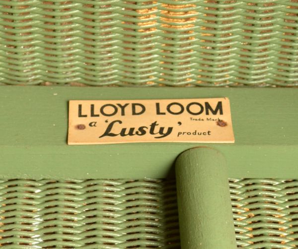 ロイドルーム アンティーク チェア イギリスのアンティークチェア、ゴールドカラーのロイドルームチェア。タグが残っていました。(k-860-c)