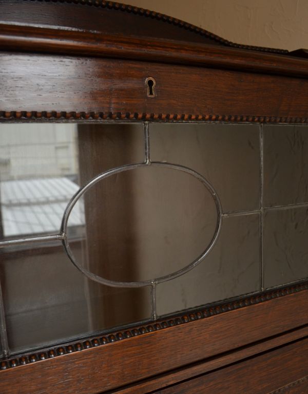 アンティーク家具 オシャレなアンティーク家具、イギリスのビューローブックケース。ガラスももちろん当時のもの。(k-883-f)