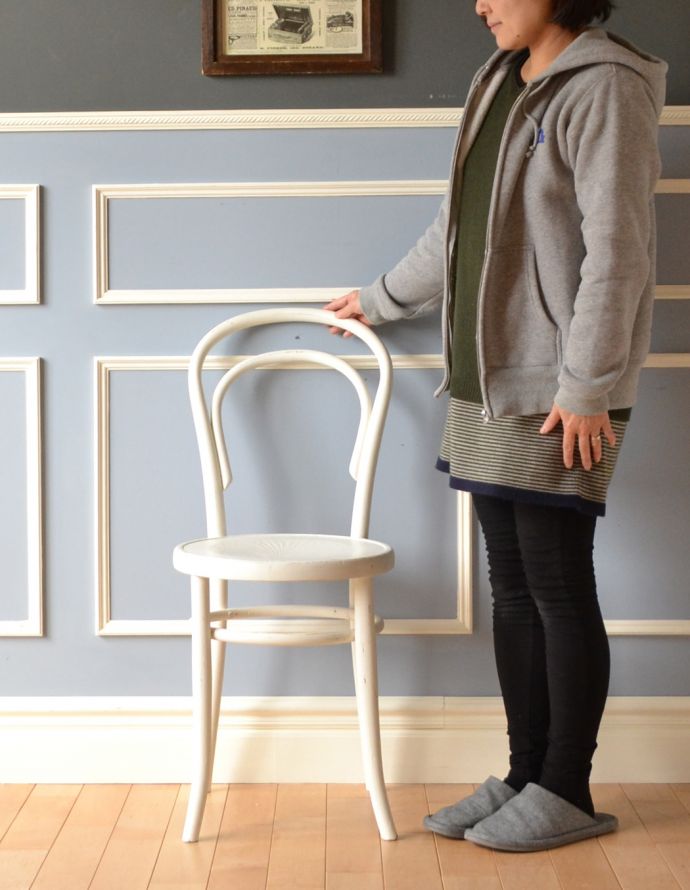 ベントウッドチェア　アンティーク チェア　ホワイト色のアンティークチェア、ダブルループのベントウッドチェア。アンティークのベントウッドチェアです。(k-900-c-1)