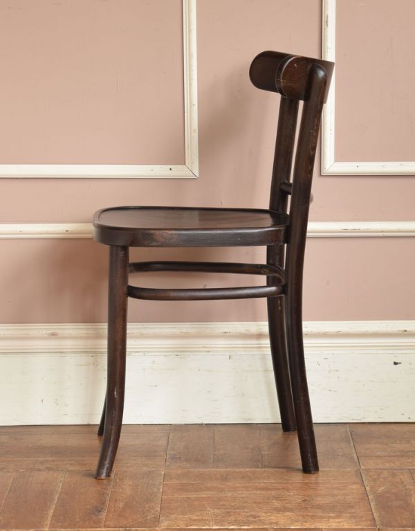 ヨーロッパのカフェで使われていたアンティークチェア、ベントウッド