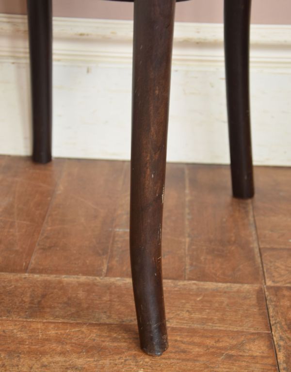 ヨーロッパのカフェで使われていたアンティークチェア、ベントウッド