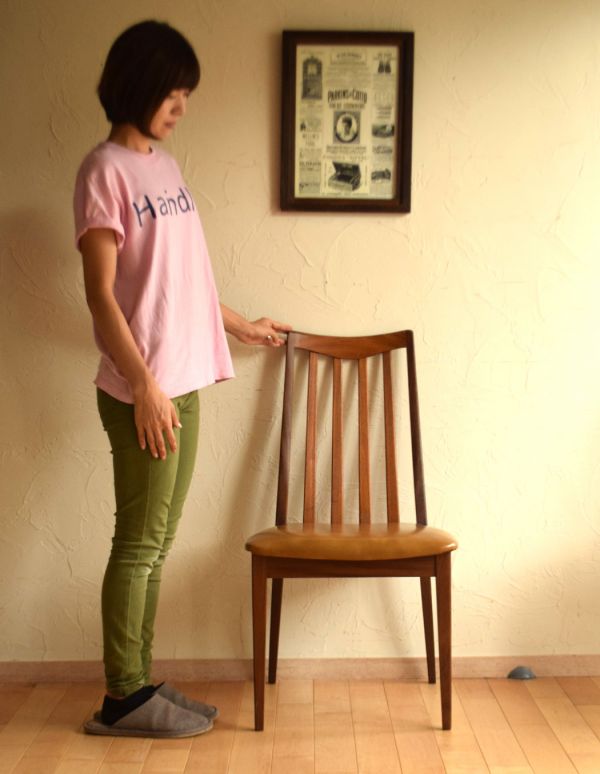 ダイニングチェア　アンティーク チェア　ビンテージの北欧インテリア、かっこいいG-planのダイニングチェア。人気の北欧テイストの家具。(k-959-c)