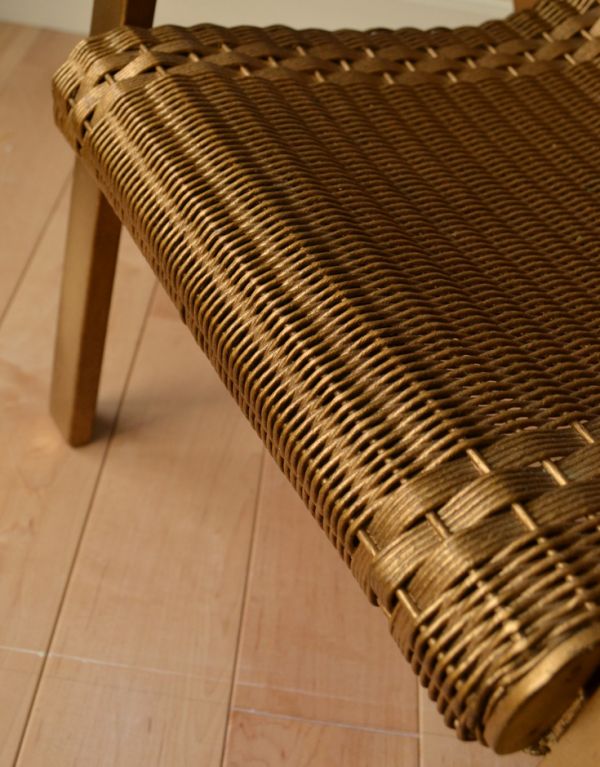 ロイドルームチェア アンティーク チェア とってもめずらしいレアアイテムのロイドルームチャイルドチェア。持ち運びも気軽に出来ますよ。(k-975-c)