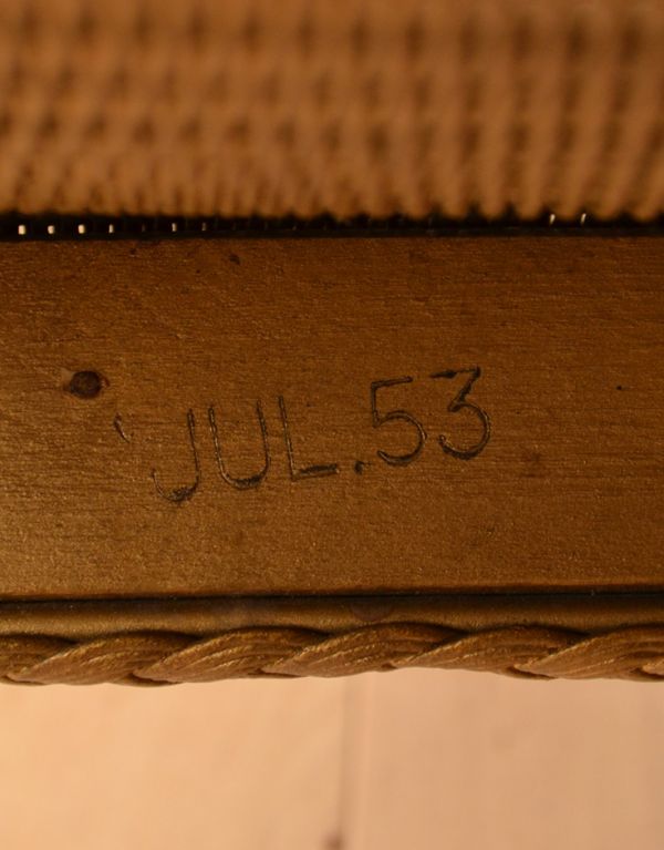 ロイドルームチェア アンティーク チェア とってもめずらしいレアアイテムのロイドルームチャイルドチェア。当時のスタンプが残っています。(k-975-c)