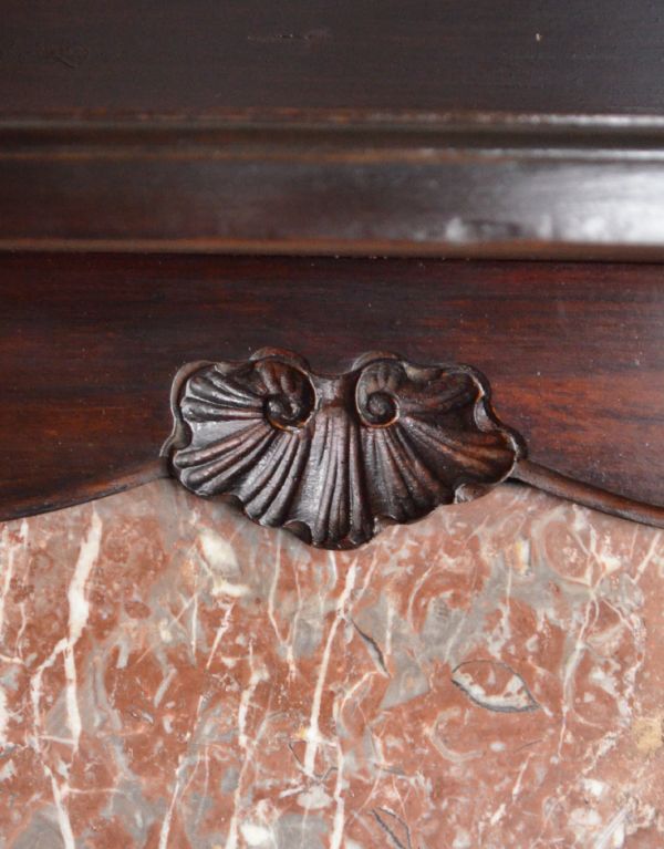 アンティーク家具　美しいアンティークの英国家具、デスクにもなるウォッシュハンドスタンド。とっても美しい彫の装飾です。(k-977-f)