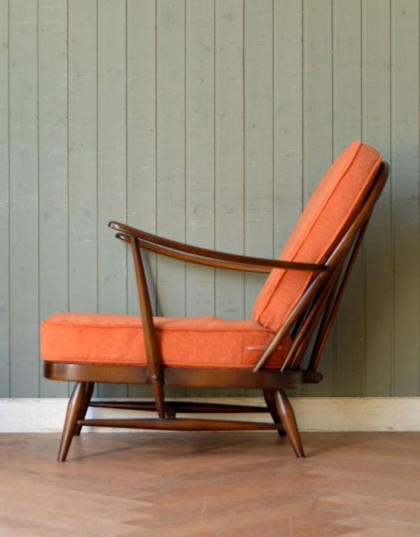 アーコール社のアンティークソファ、1人掛けのラウンジチェア(オレンジ