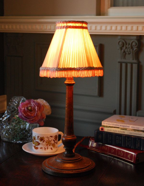 アンティークランプシェード フレンチ 未使用 2個セット 英国アンティークのクラシックな布シェードと真鍮テーブルランプの