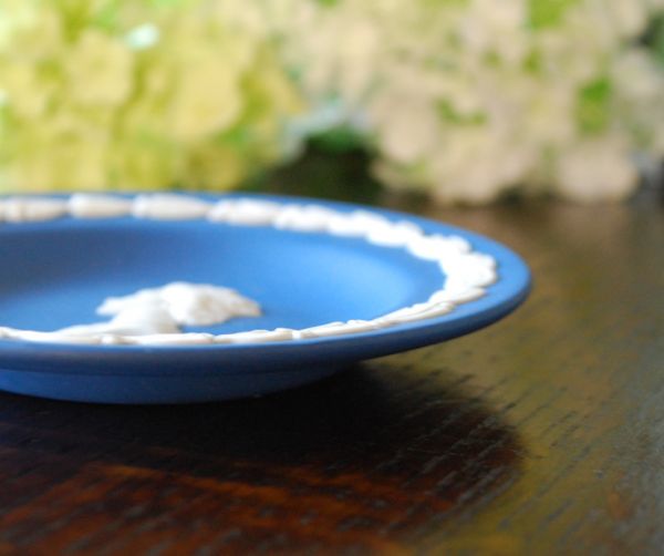 アンティーク雑貨 1952-1977アンティーク(Wedgwood)ウェッジウッド、シルバージュビリープレート。多少のキズ・汚れがある場合があります。(m-1221-z)