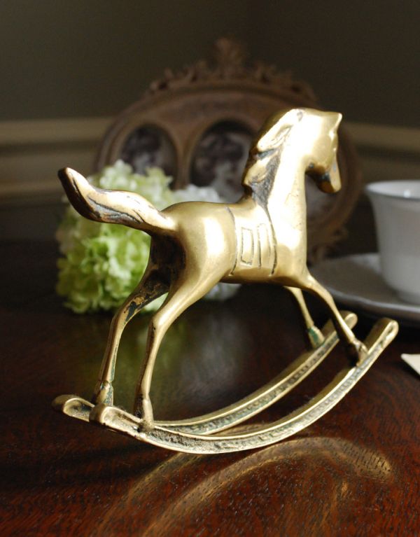 真鍮製のアンティーク雑貨、オシャレなロッキングホース（木馬）(m