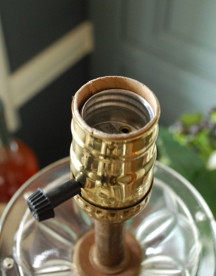 スタンドライト 照明・ライティング フランスのアンティーク照明、リボン付きシェードのテーブルランプ。しっかりオーバーホウルをしていますので、ご安心くださいね。(m-1254-z)