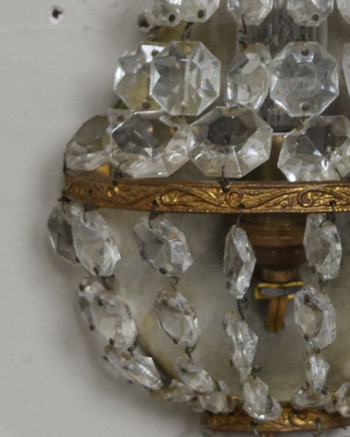 壁付けブラケット 照明・ライティング フランスアンティーク照明、ウォールブラケット(壁付けシャンデリア)(E17シャンデリア球付)。アンティークのため、ガラスには写真に映らない多少の欠け・傷がある場合がありますが、使用上問題はありませんので、ご了承下さい。(m-1328-z)