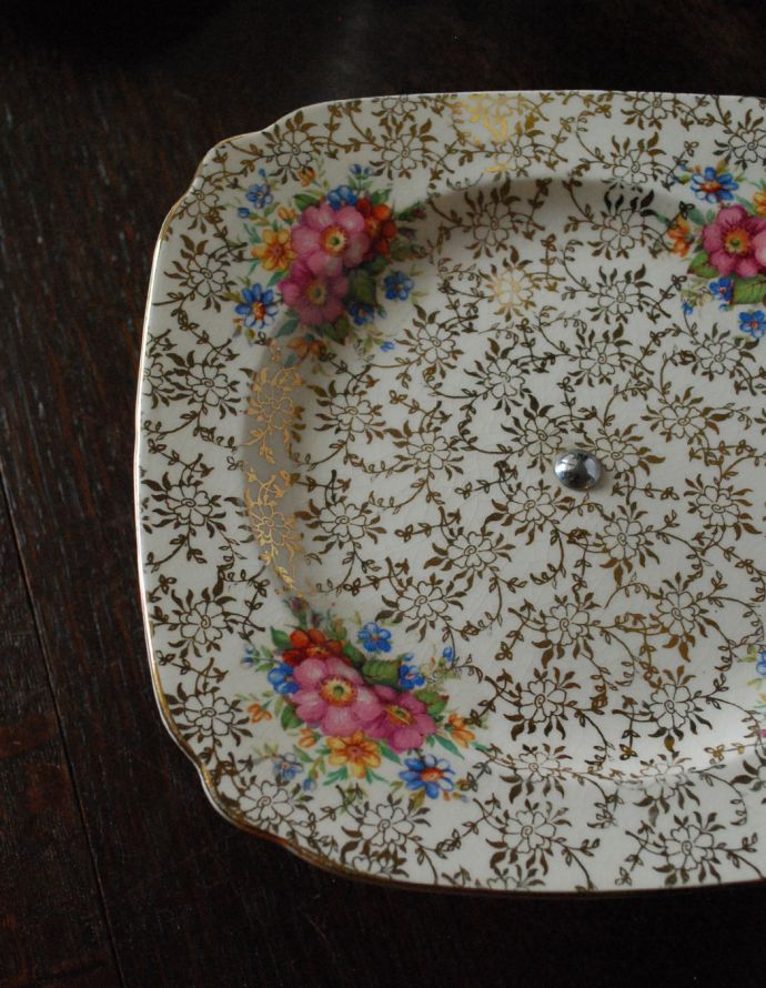 テーブルウェア(食器)　アンティーク雑貨　イギリスのミッドウィンター社、コンポート（ケーキスタンド）。アンティークなので多少のキズ・汚れがある場合があります。(m-1399-z)