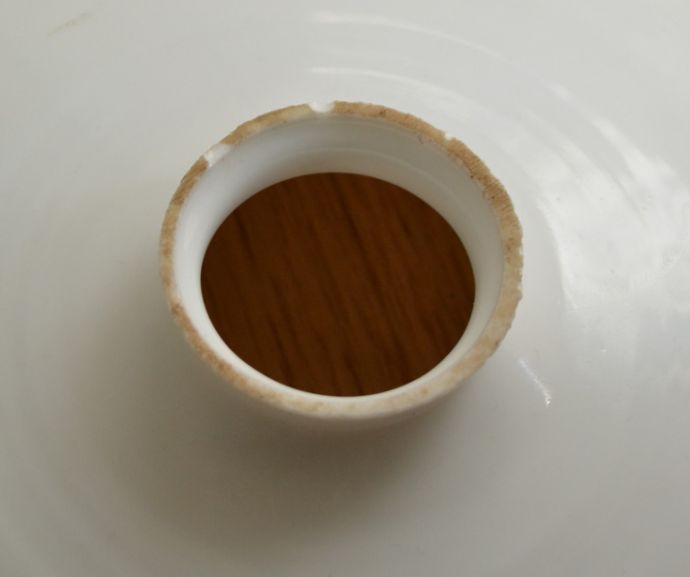 ペンダントライト　照明・ライティング　フレンチフリルのミルクガラス照明、アンティークペンダントライト（コード・シャンデリア電球・ギャラリーA付き）。シェードは、アンティークのため、誤差があったり、キズ、汚れが入っている場合もあります。(m-1435-z)