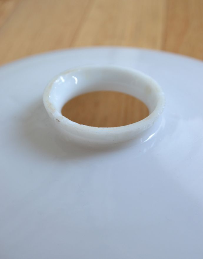 ペンダントライト　照明・ライティング　ふんわりしたシルエットが可愛いフレンチフリルシェード、アンティークペンダントライト（コード・シャンデリア電球・ギャラリーA付き）。シェードは、アンティークのため、誤差があったり、キズ、汚れ、欠けが入っている場合もあります。(m-1460-z)