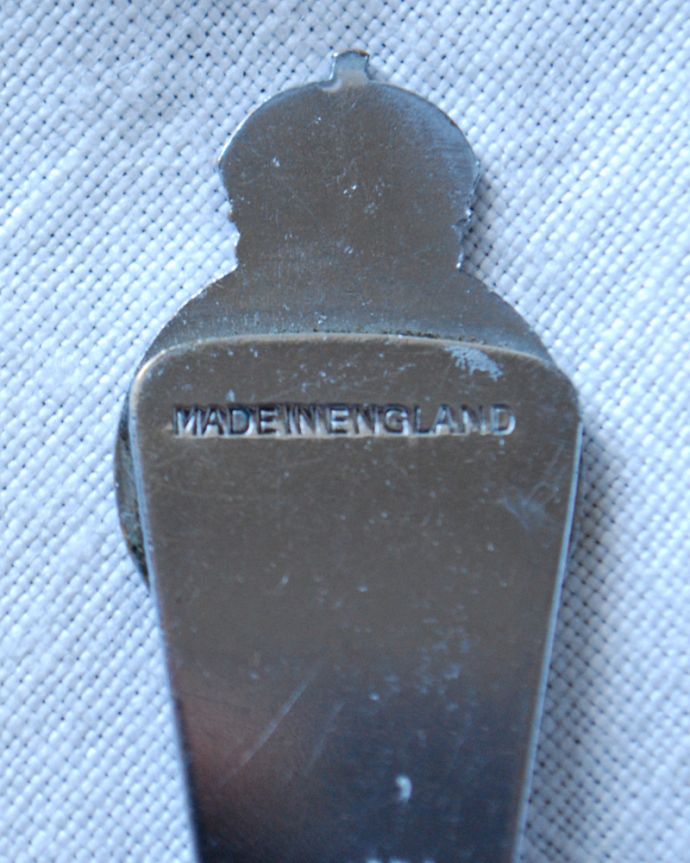 アンティーク シルバー製 アンティーク雑貨 ジョージ6世の戴冠記念、アンティークコロネーションキャンディスプーン(1937年)。アンティークなので、キズや汚れがある場合がありますが、使用上は問題ありませんのでご安心下さいね。(m-1703-z)