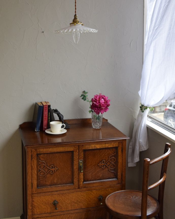 ペンダントライト　照明・ライティング　アンティークシェードペンダントライト（コード・シャンデリア球・ギャラリーA付き）。あたたかい光がお部屋を包み込みます。(m-1760-z)