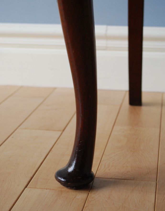 ダイニングチェア　アンティーク チェア　マホガニー材のアンティークチェア、クイーンアンチェア。きちんとお直ししていますので、大柄な男性でも安心してお掛け下さい。(m-283-c-1)