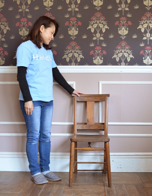 チャーチチェア　アンティーク チェア　カントリースタイルに似合うアンティークチェア、大人色のチャーチチェア。見ているだけで楽しくなるチャーチチェア。(m-327-c)