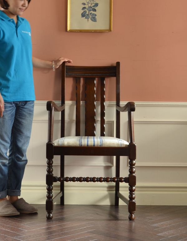 アンティークのダイニングチェア、高級感のあるアームチェア(m-347-c