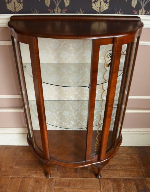 アンティーク家具　引き戸タイプのアンティーク英国家具、ガラスのショーケース（飾り棚）。棚板は全て固定です。(m-385-f)