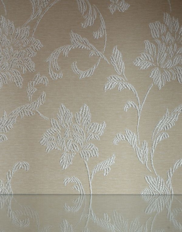 アンティーク家具　引き戸タイプのアンティーク英国家具、ガラスのショーケース（飾り棚）。背板の生地は光沢のある新品のものに張り替えました。(m-385-f)