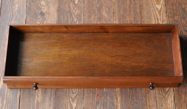 アンティークのキャビネット　アンティーク家具　グローブ・ヴェルニッケ社のアンティーク家具、スタッキングブックケース（本棚）。一番下に大きな引き出しが１杯付いています。(m-410-f)