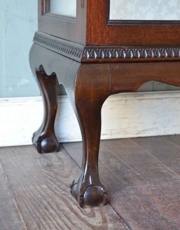 アンティークのキャビネット　アンティーク家具　クラシックな英国スタイルのアンティーク家具、ガラスのショーケース。きちんと支えます。(m-412-f)