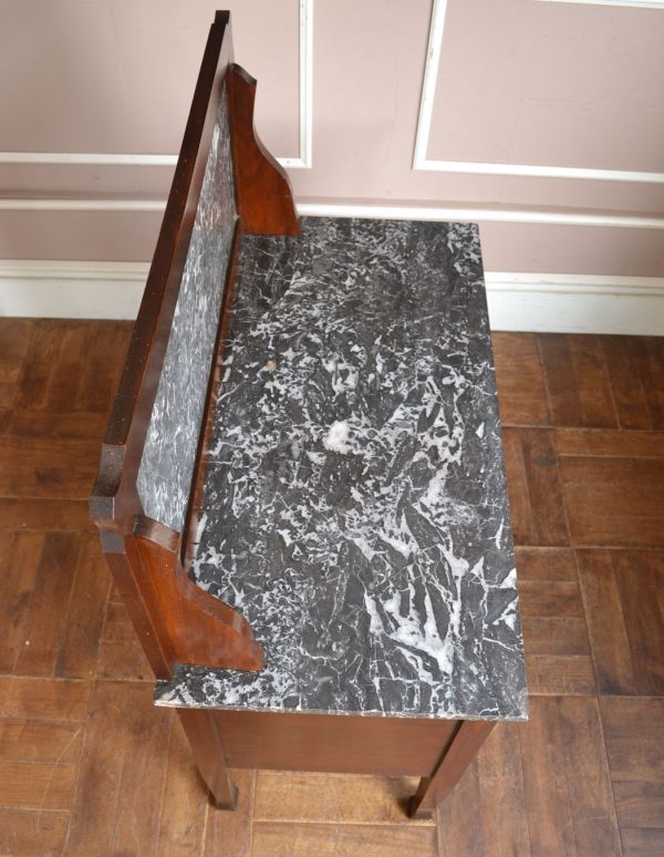 サイドボード アンティーク家具 アンティークのカッコイイ英国家具、大理石のウォッシュスタンド。天板もキレイな天然大理石。(m-413-f)