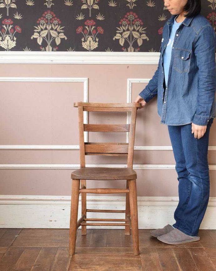 教会で使われていたアンティークチェア、聖書BOX付きチャーチチェア(m