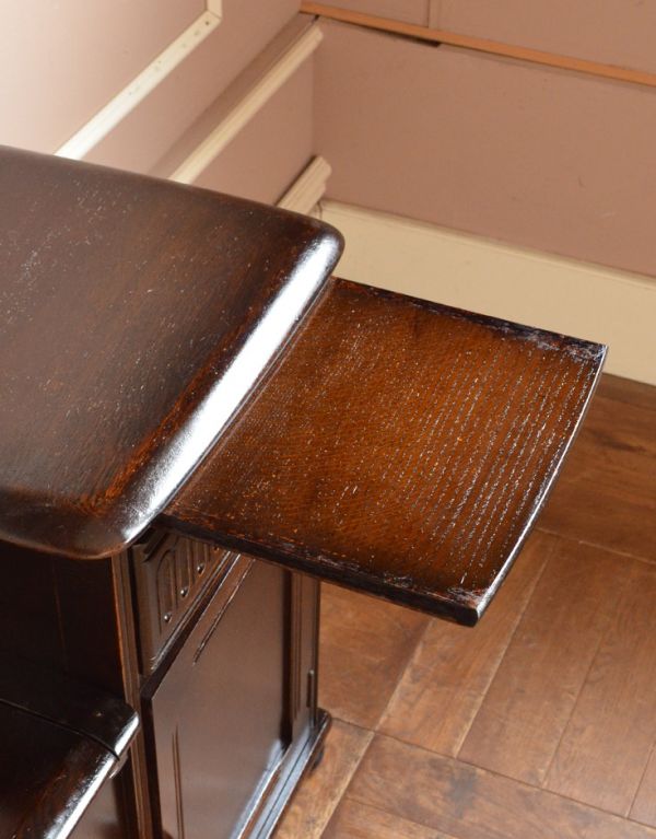 アンティーク家具　クラシックなアンティーク英国家具、おしゃれなテレフォンベンチ（電話台）。天板下を引き出すとこのようにトレーが出てきます。(m-418-f)