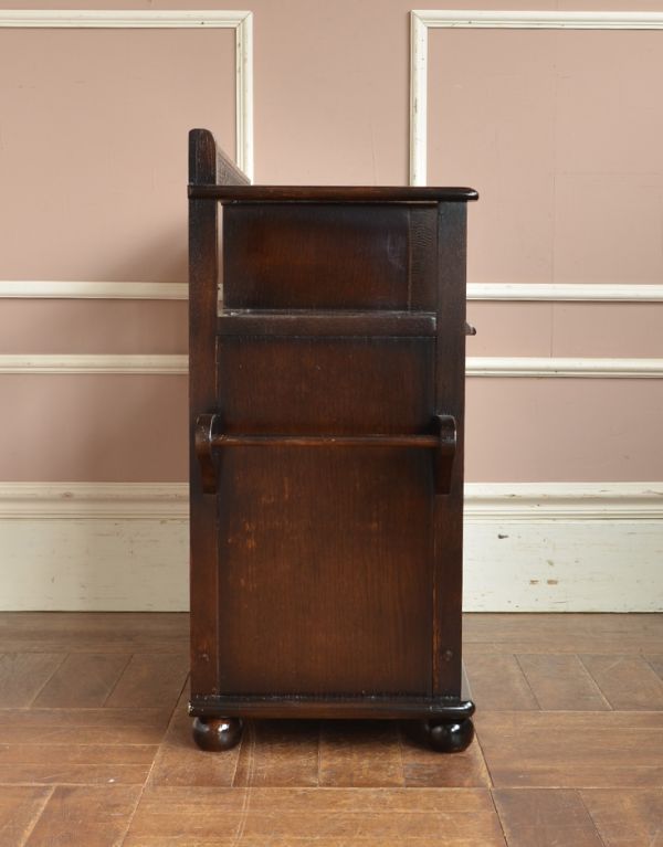 アンティーク家具　クラシックなアンティーク英国家具、おしゃれなテレフォンベンチ（電話台）。サイドから見てもキレイです！どこから見てもかっこいいです。(m-418-f)