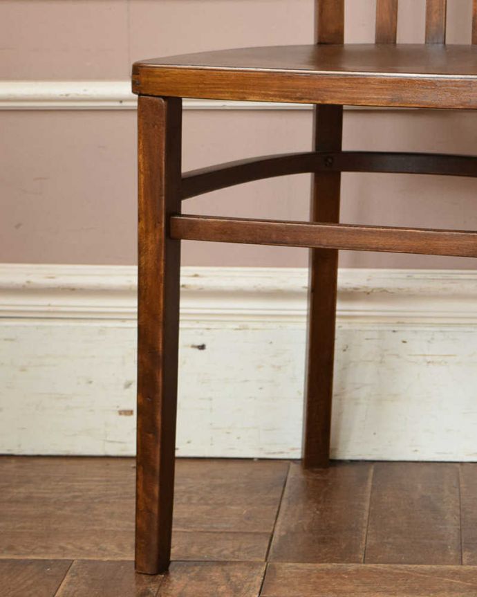 ベントウッドチェア　アンティーク チェア　アンティーク英国の椅子、ダイニングにオススメのベントウッドチェア。きちんとお直ししていますので、大柄な男性でも安心してお掛け下さい。(m-421-c)