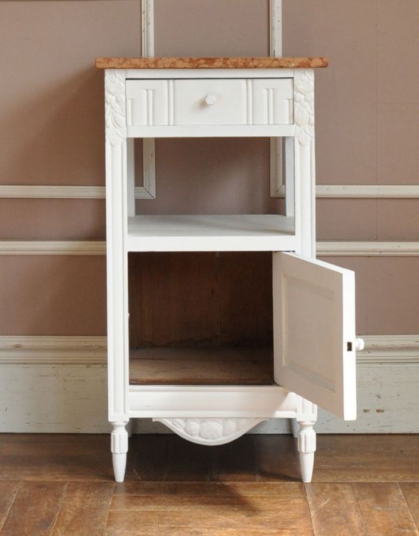 アンティークのキャビネット　アンティーク家具　アンティークのフランス家具、ホワイトペイントのナイトテーブル。オープンスペースには、よく使うものを入れましょう。(m-442-f)