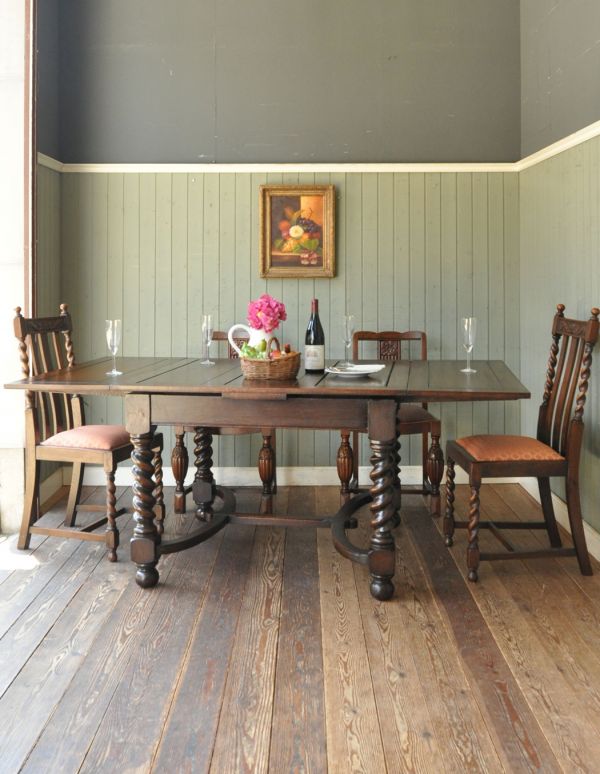 ロイドテーブル　アンティーク家具　イギリスのアンティーク家具、脚がお洒落なドローリーフテーブル（ダイニングテーブル）。急な来客があっても、このテーブルがあれば安心！ゆったり使えてリラックスできますよ。(m-450-f)
