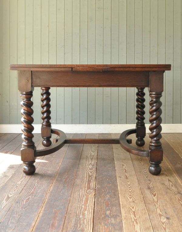 ロイドテーブル　アンティーク家具　イギリスのアンティーク家具、脚がお洒落なドローリーフテーブル（ダイニングテーブル）。重厚感のある美しい脚がリッチ感を出してくれます。(m-450-f)