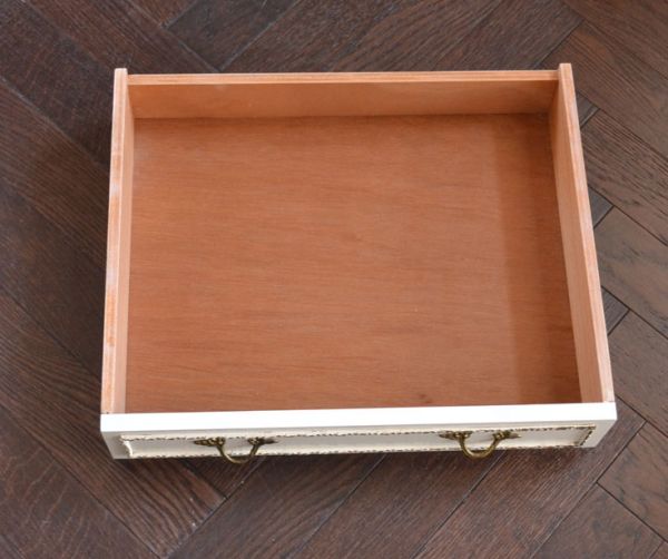 サイドバイサイド アンティーク家具 ドレッサーのように使えるアンティーク家具、大きなホワイトのスタンドミラー(姿見)。引き出しです。(m-476-f)